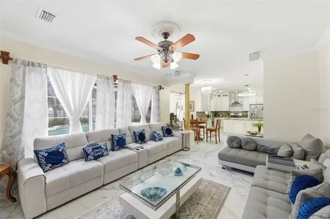 9207 Meadow Lane Court Tampa FL 33647