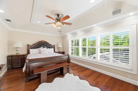 9207 Meadow Lane Court Tampa FL 33647