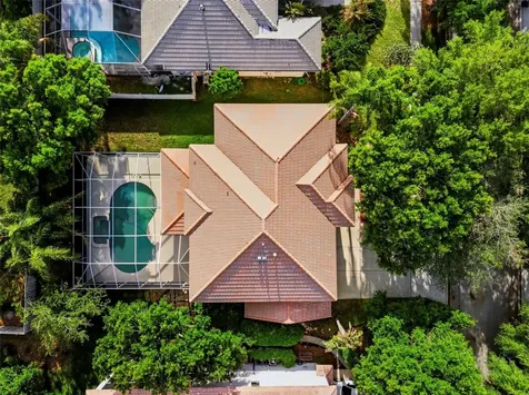 9207 Meadow Lane Court Tampa FL 33647