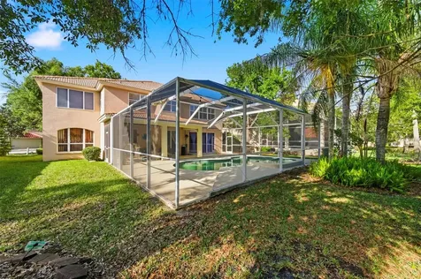 9207 Meadow Lane Court Tampa FL 33647