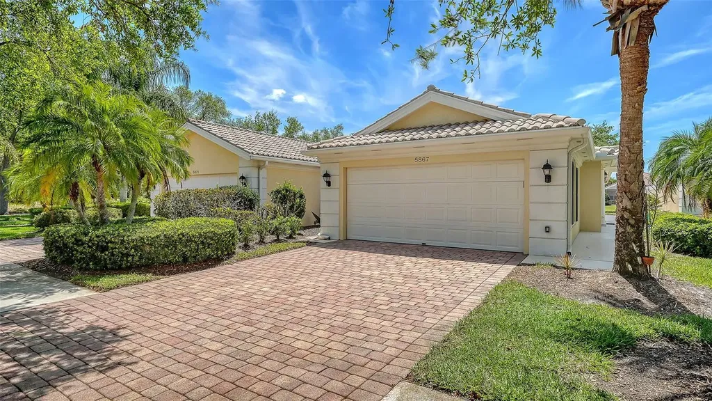 5867 Helicon Place Sarasota FL 34238