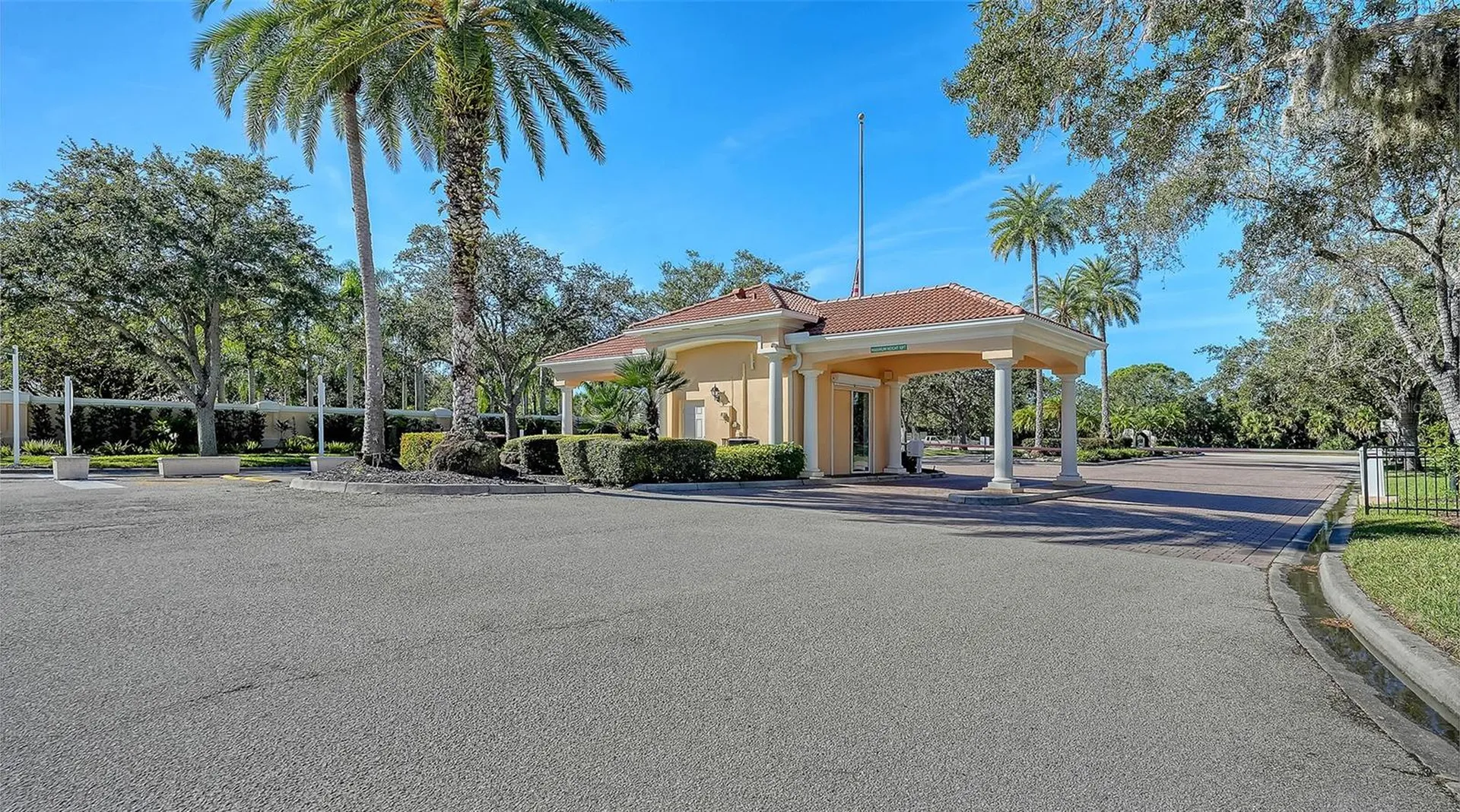 5867 Helicon Place Sarasota FL 34238