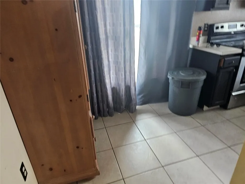 569 Hunter Circle Kissimmee FL 34758