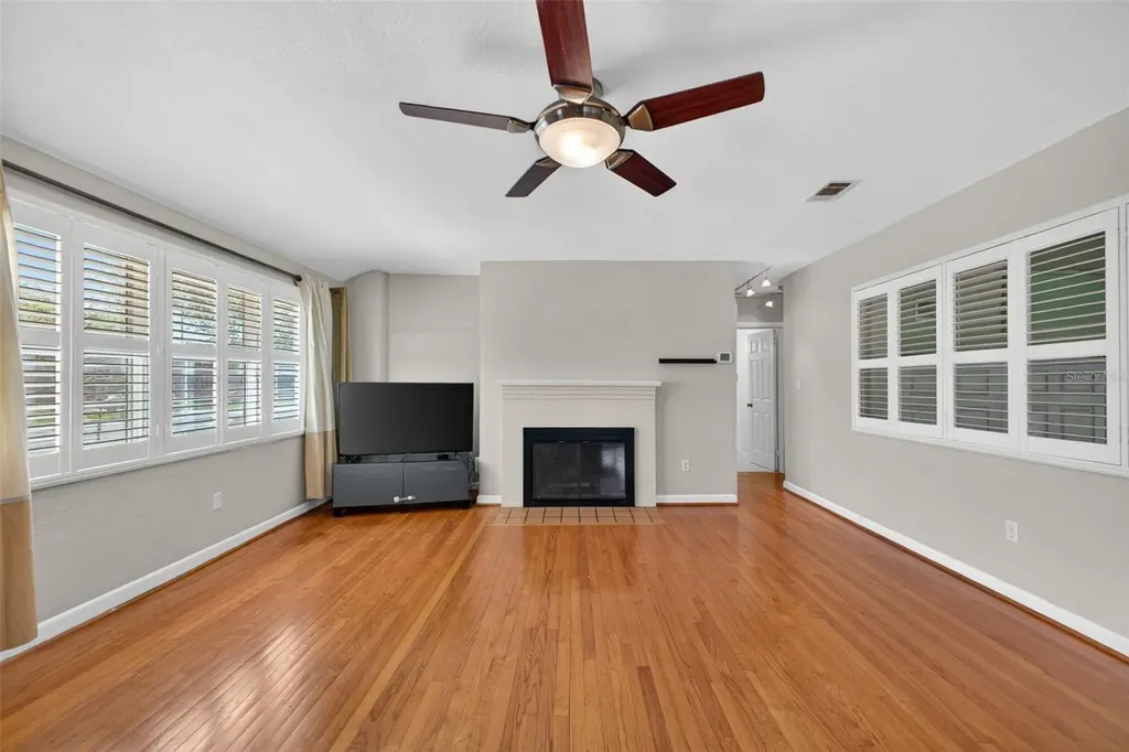 114 N Arcturas Avenue Clearwater FL 33765