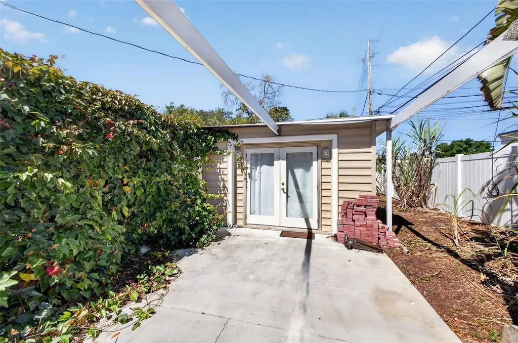 114 N Arcturas Avenue Clearwater FL 33765