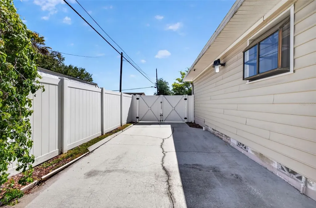 114 N Arcturas Avenue Clearwater FL 33765