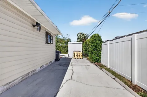 114 N Arcturas Avenue Clearwater FL 33765