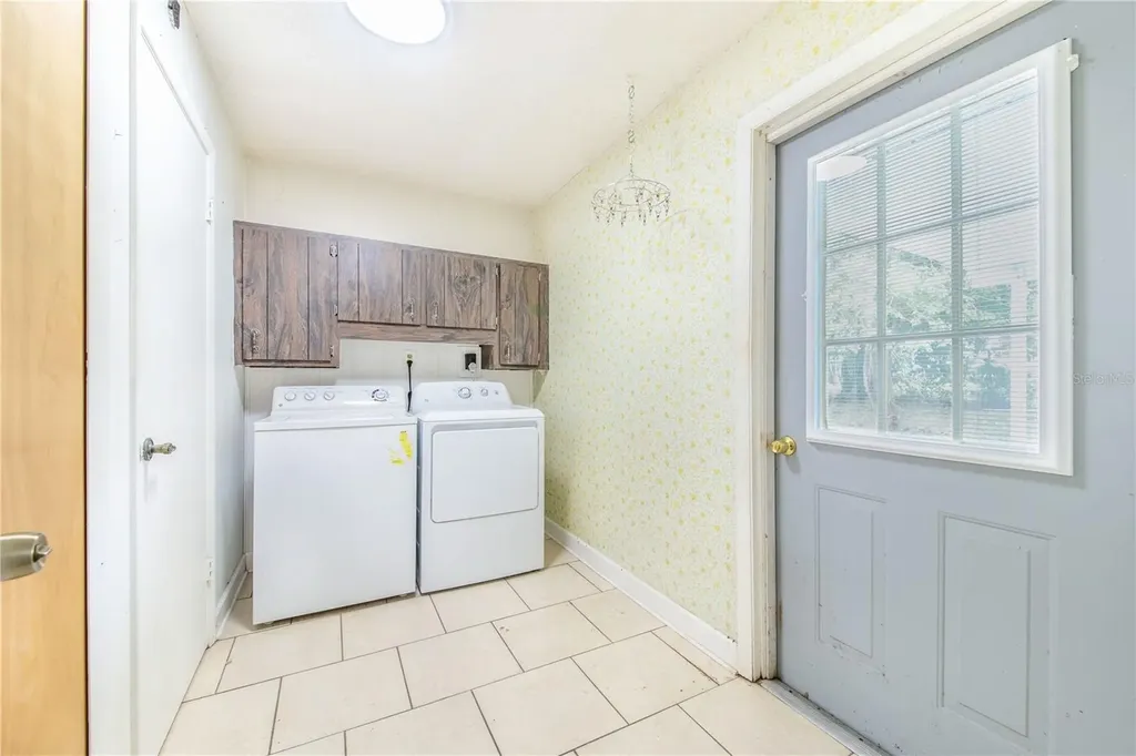 281 Paradise Island Drive Haines City FL 33844