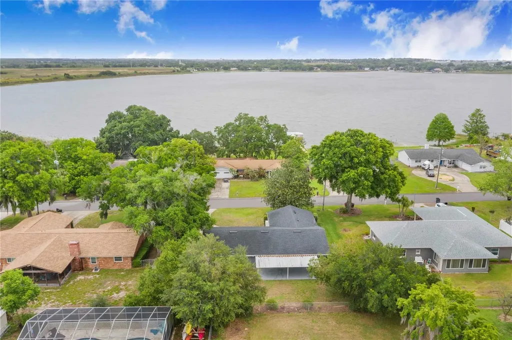 281 Paradise Island Drive Haines City FL 33844