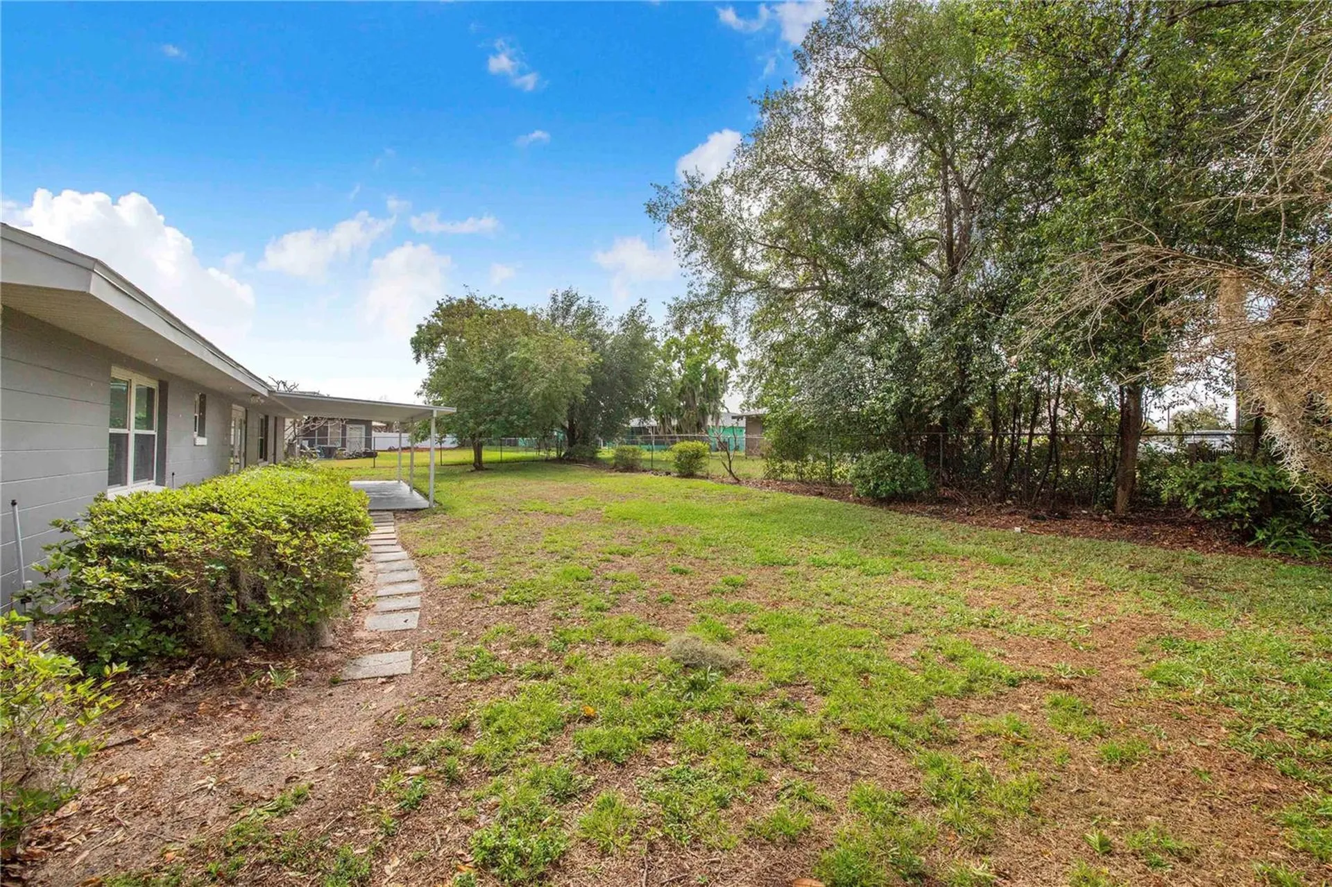 281 Paradise Island Drive Haines City FL 33844
