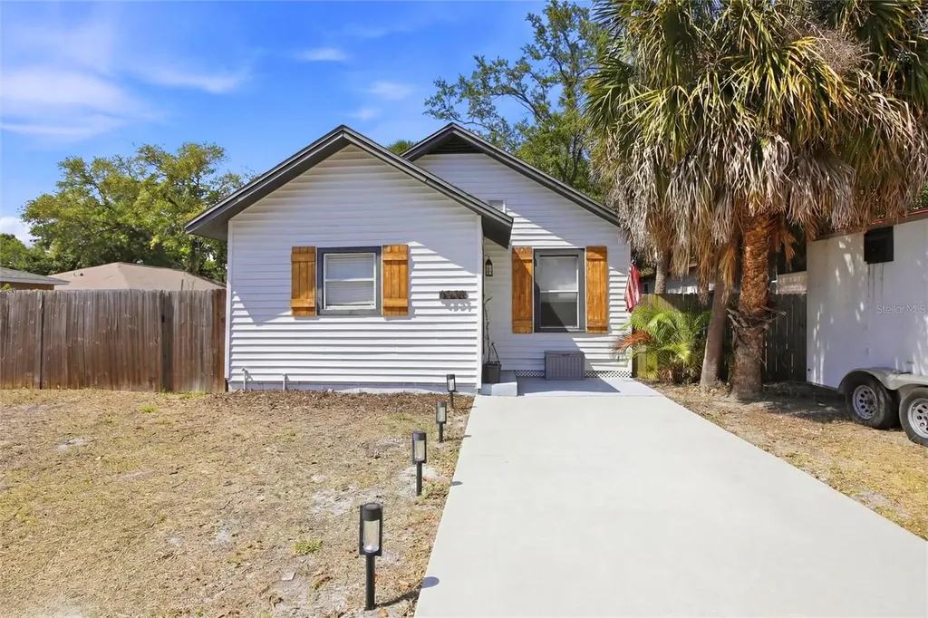 4551 19th Avenue S St Petersburg FL 33711
