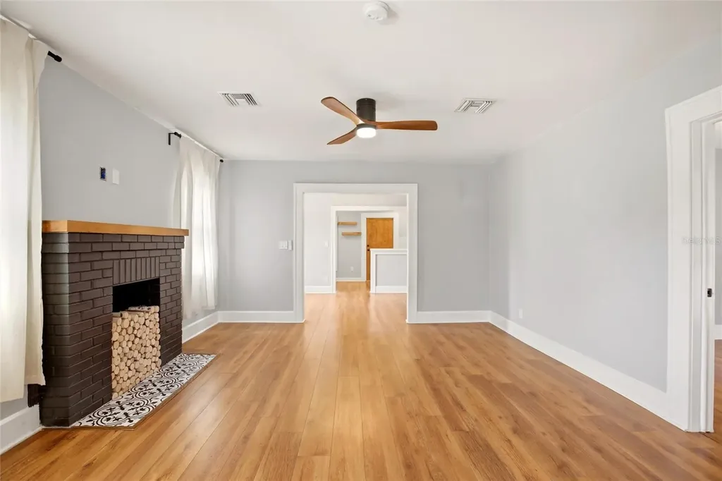 4551 19th Avenue S St Petersburg FL 33711