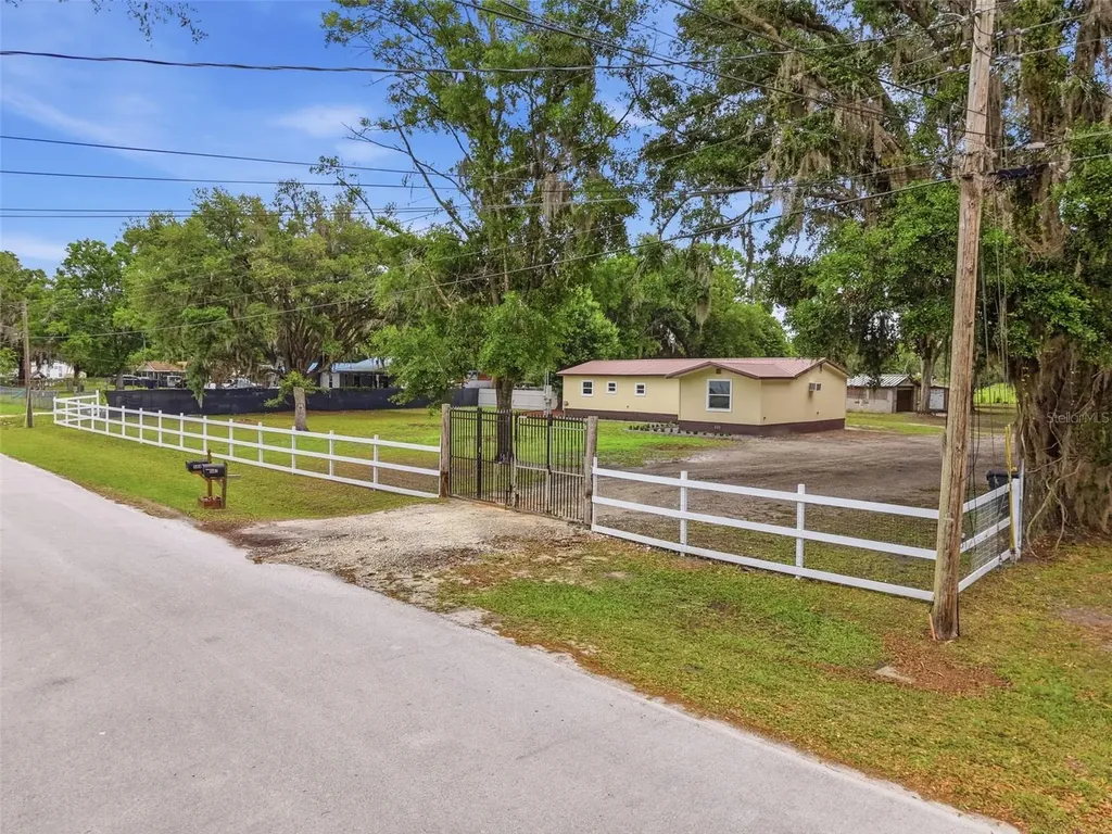 5063 Walnut Circle E Lakeland FL 33810
