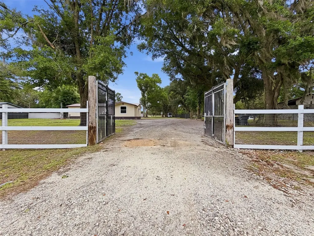 5063 Walnut Circle E Lakeland FL 33810