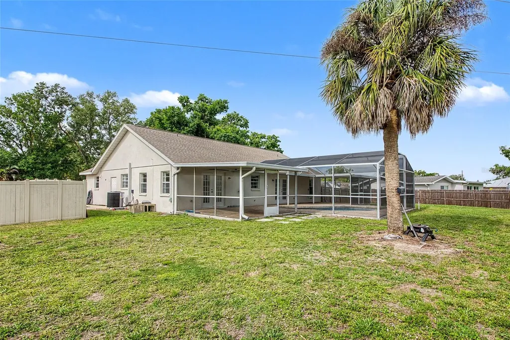 5615 18th Avenue E Bradenton FL 34208