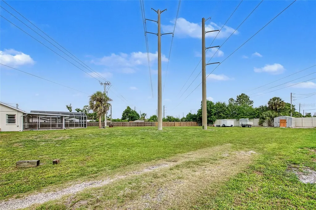 5615 18th Avenue E Bradenton FL 34208