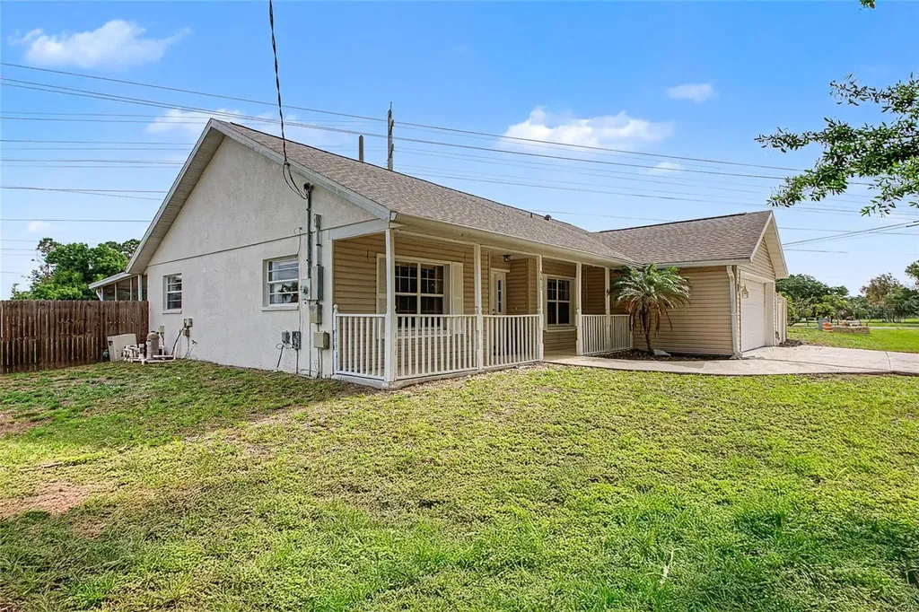 5615 18th Avenue E Bradenton FL 34208