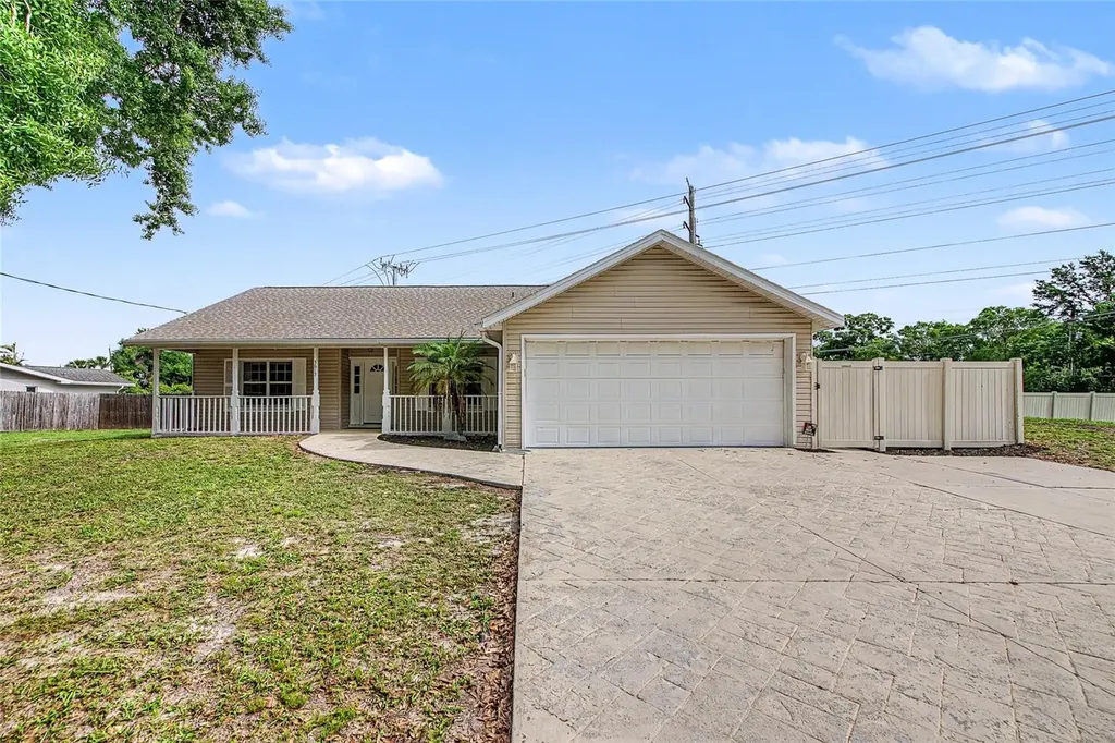 5615 18th Avenue E Bradenton FL 34208