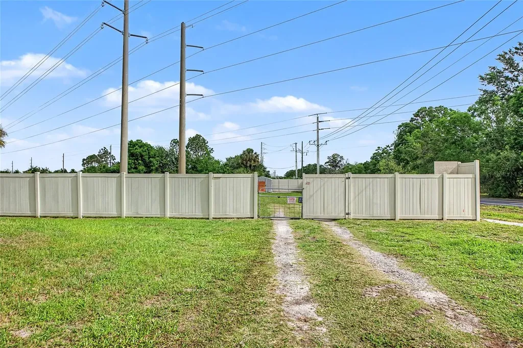 5615 18th Avenue E Bradenton FL 34208