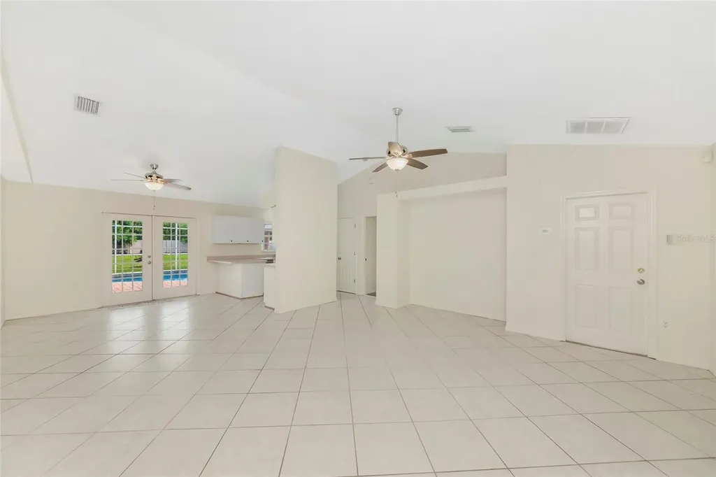 5615 18th Avenue E Bradenton FL 34208