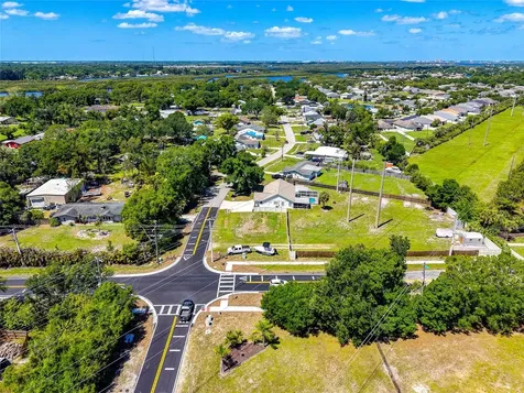 5615 18th Avenue E Bradenton FL 34208