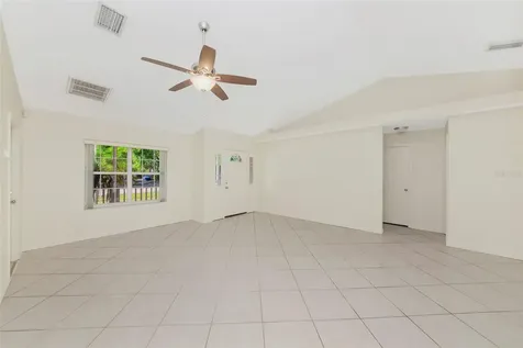 5615 18th Avenue E Bradenton FL 34208