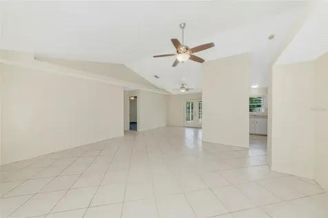 5615 18th Avenue E Bradenton FL 34208