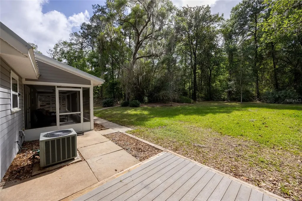 5028 SW 47th Street Gainesville FL 32608