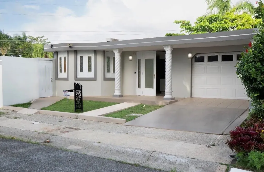 153 Almacigo Street Fajardo PR 00738