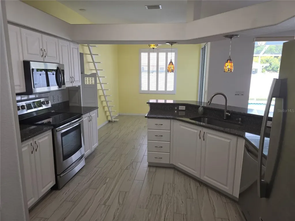 7404 38th Court E Sarasota FL 34243