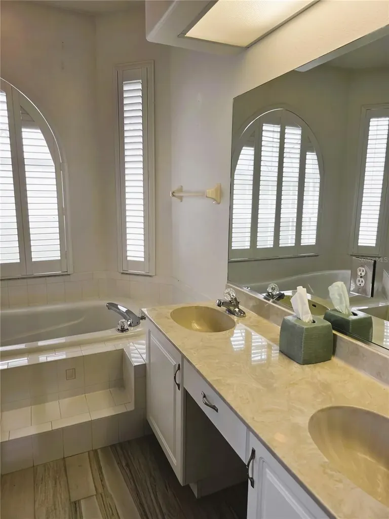 7404 38th Court E Sarasota FL 34243