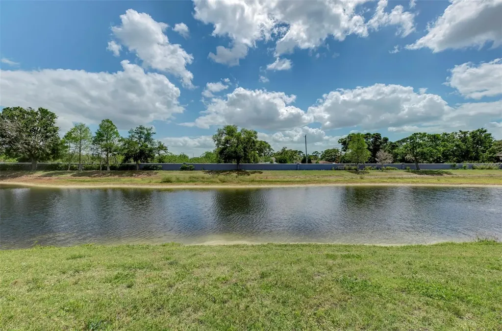 5072 Misty Canal Place Bradenton FL 34203