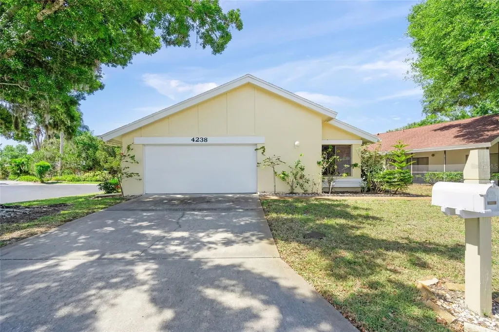 4238 Carriage Drive Sarasota FL 34241