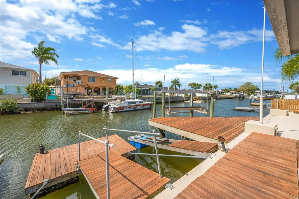 7604 Hatteras Drive Hudson FL 34667