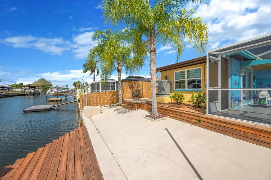 7604 Hatteras Drive Hudson FL 34667