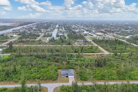 10558 Hillwood Drive Port Charlotte FL 33981