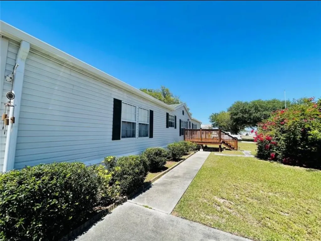 1814 Winchester Court S St Cloud FL 34771