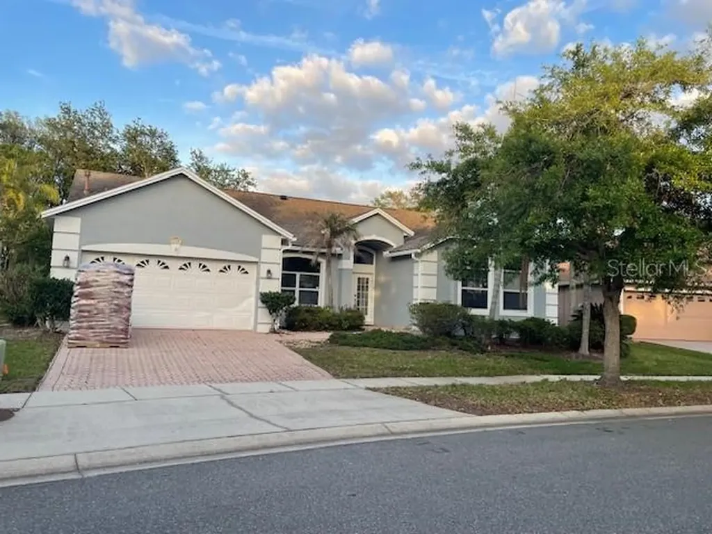 339 Isle Of Sky Circle Orlando FL 32828