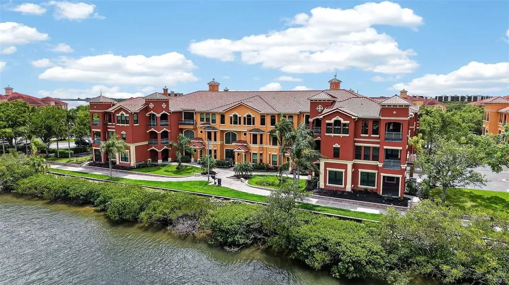 2746 Via Tivoli Clearwater FL 33764