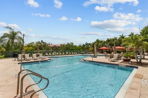2746 Via Tivoli Clearwater FL 33764