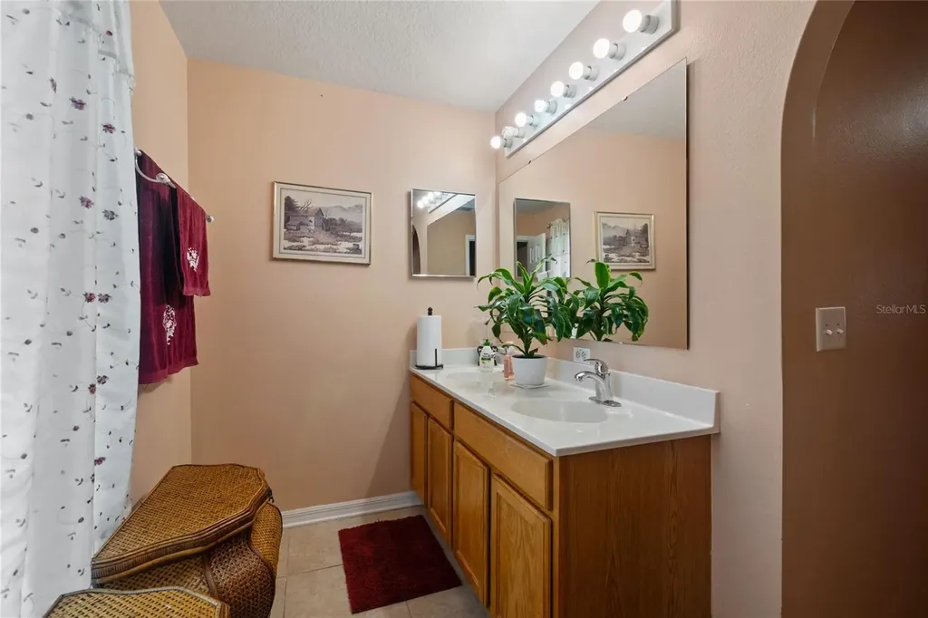 2554 Palmetto Ridge Circle Apopka FL 32712