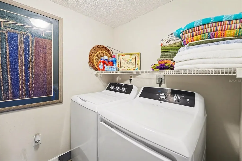 1870 Pine Ridge Way W Palm Harbor FL 34684