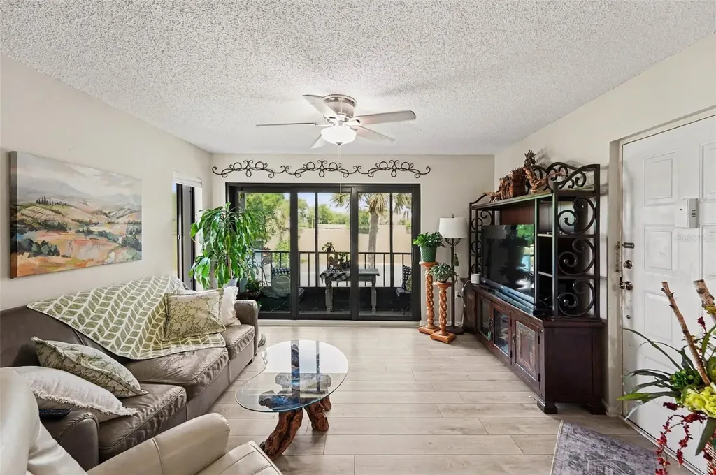 1870 Pine Ridge Way W Palm Harbor FL 34684