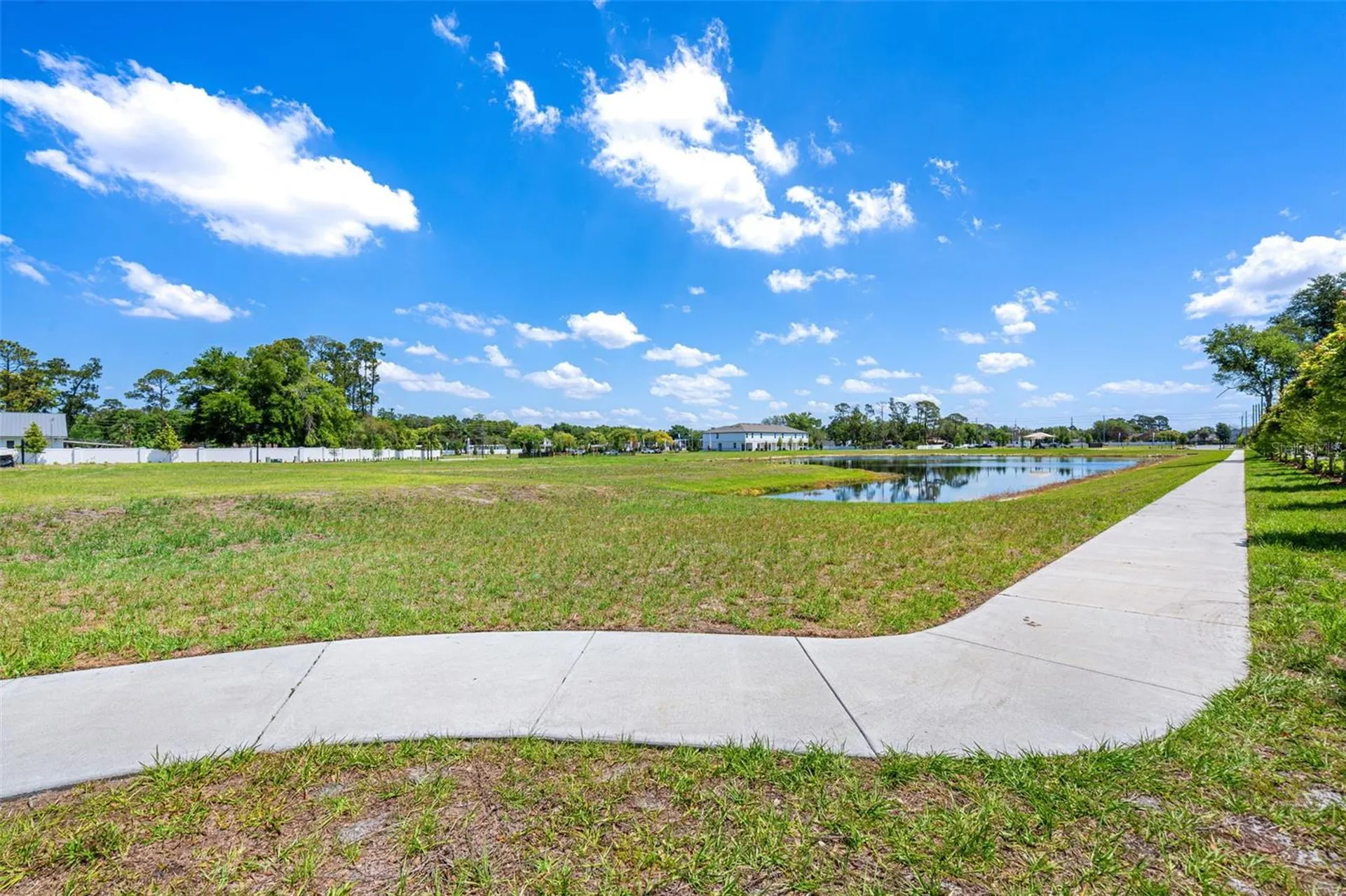 4710 Winding River Road Orlando FL 32822