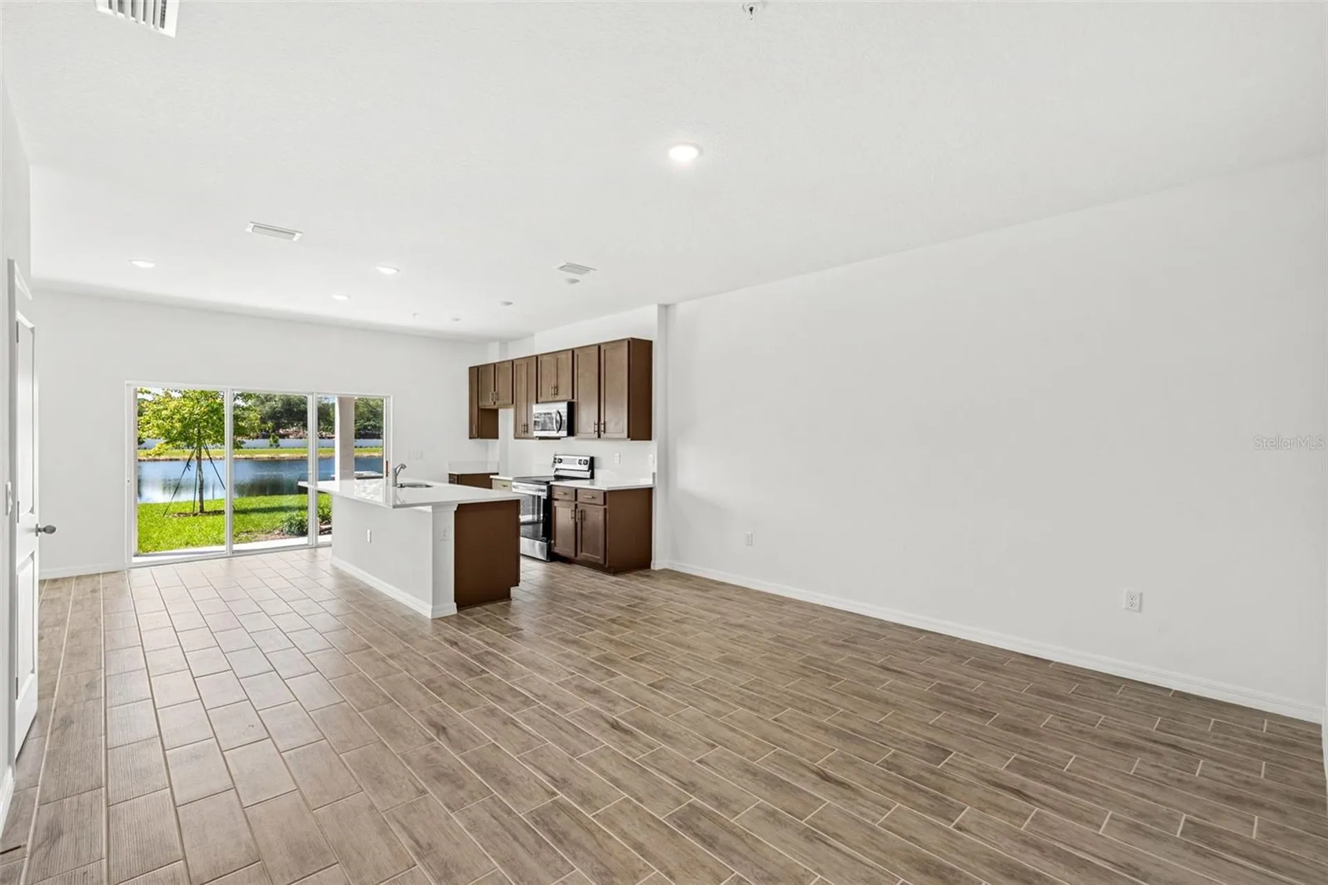 4710 Winding River Road Orlando FL 32822