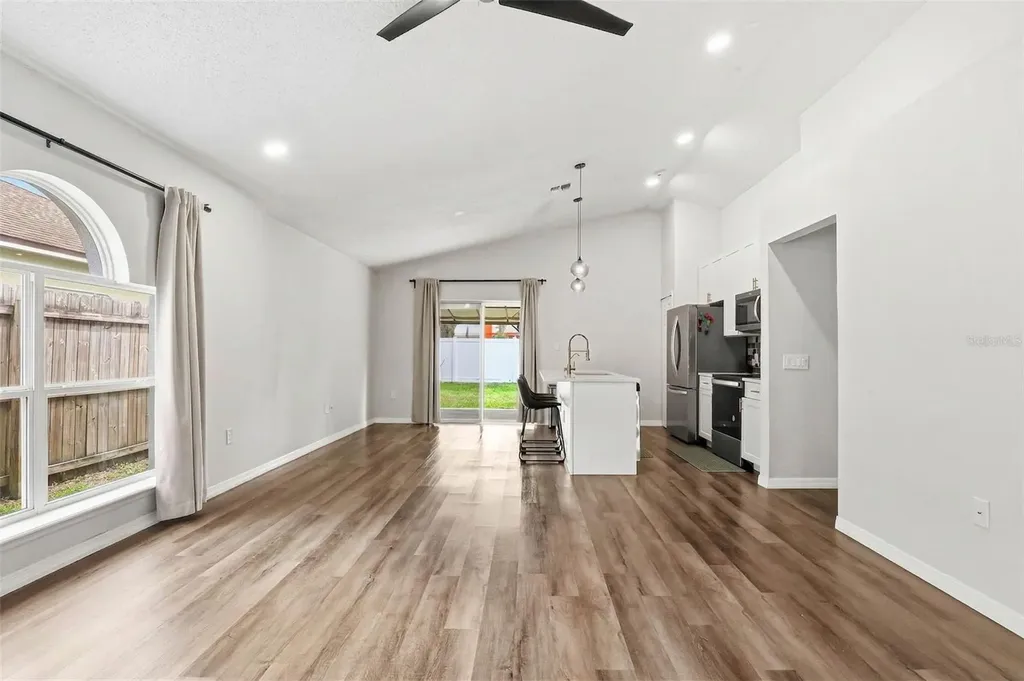 5916 Lake Front Drive Wesley Chapel FL 33545