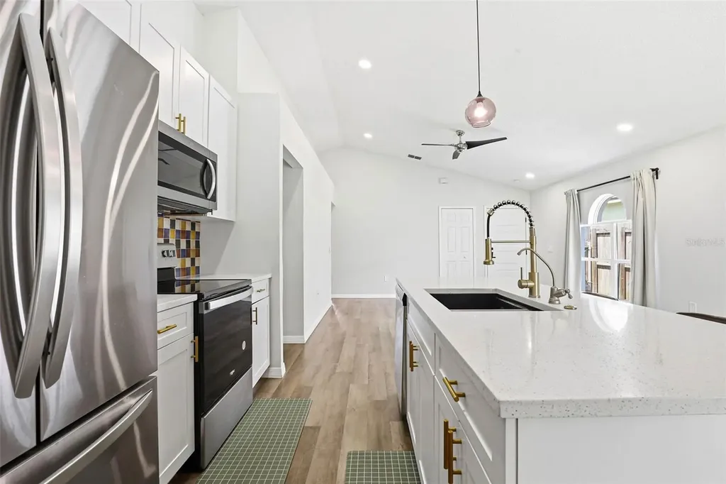 5916 Lake Front Drive Wesley Chapel FL 33545