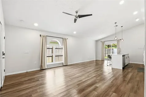 5916 Lake Front Drive Wesley Chapel FL 33545