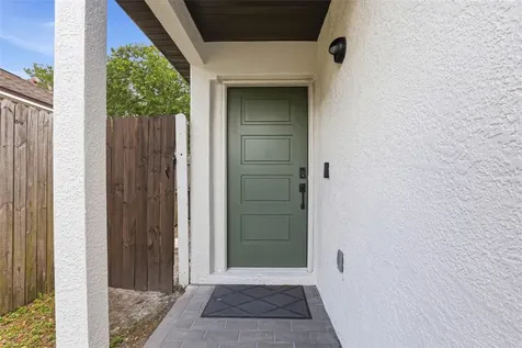 5916 Lake Front Drive Wesley Chapel FL 33545