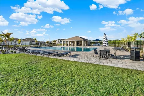 1993 Sarah Street Winter Haven FL 33884